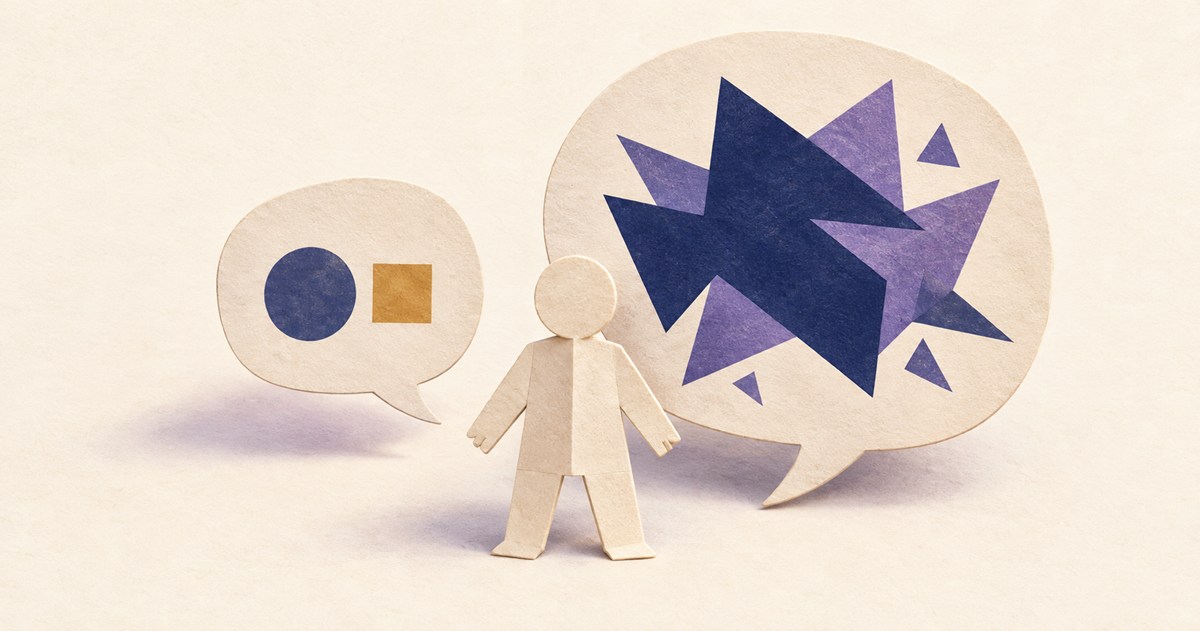 小さな吹き出しの丸と四角が大きな吹き出しでは誇張した別の形になり、前に紙人形が立つイラスト